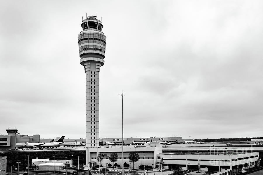 Hartsfield Jackson Atlanta International Airport Control Tower Photograph by Sanjeev Singhal