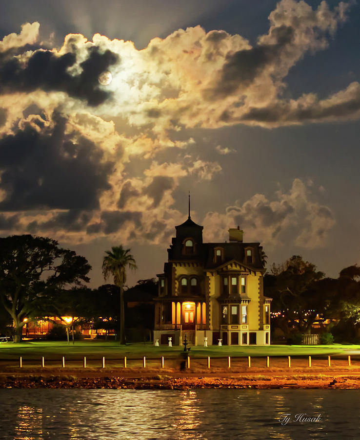Harvest Moon Over Fulton Mansion Photograph by Ty Husak