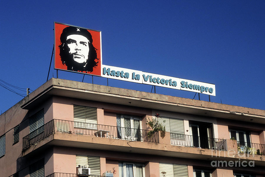 Hasta La Victoria Siempre Che Guevara Photograph by James Brunker