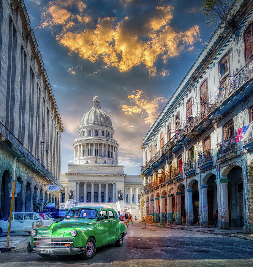 Havana, calle Brasil Photograph by Micah Offman