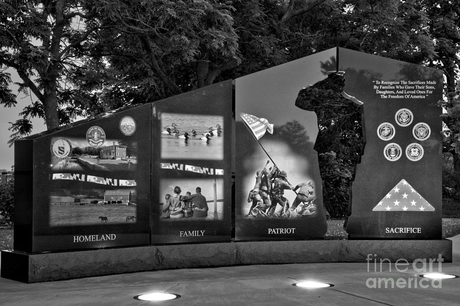 Havre De Grace Gold Star Memorial Black And White Photograph by Adam Jewell