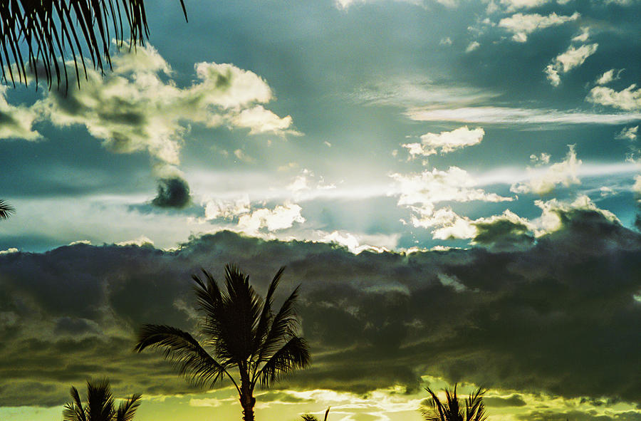 Hawaii Sunset Photograph by Gordon Sarti