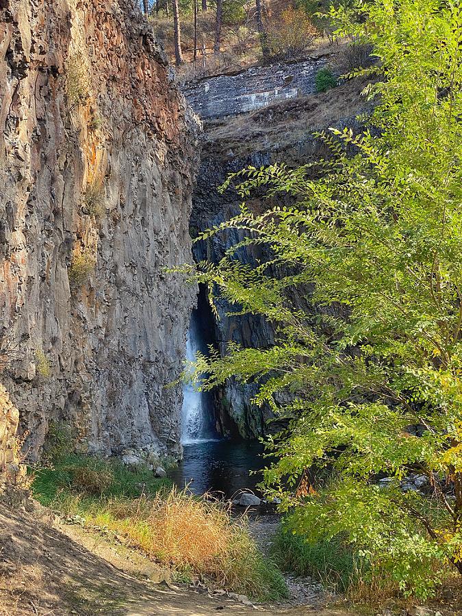 Hawk Creek Falls #4 Photograph by Jerry Abbott