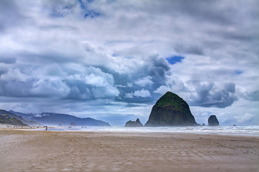 Haystack Rock at Cannon Beach Photograph by David Patterson