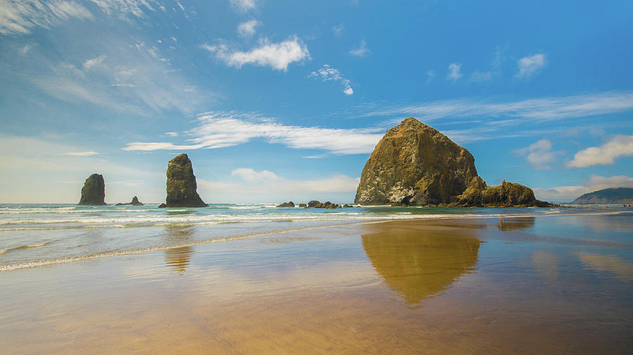 Haystack Rock in Cannon Beach, Oregon Photograph by Matthew DeGrushe