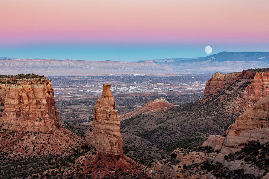 Independence Rock, Colorado National Monument Photograph by Denise Bush