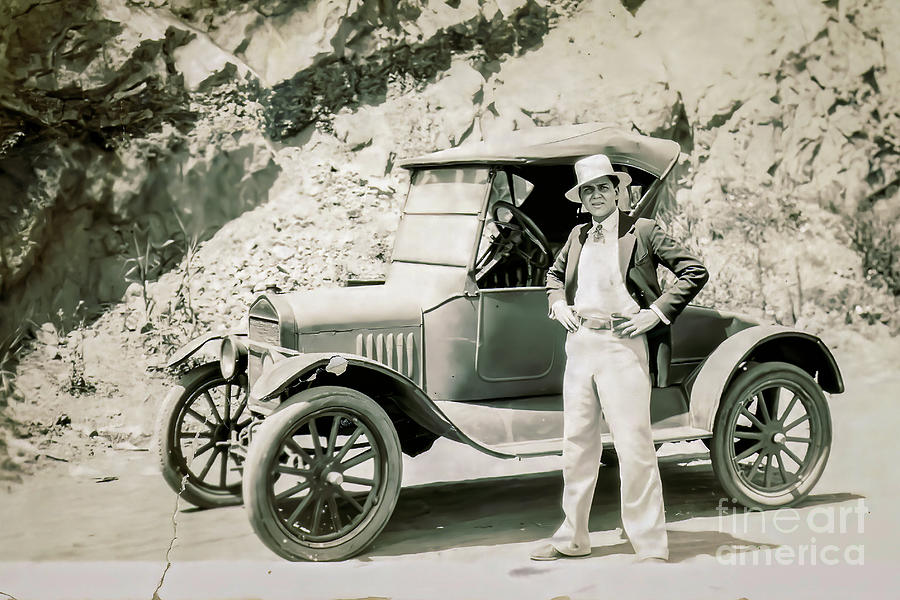 Headed to Hollywood in a Model T Ford in1927 Photograph by Salvatore Bracco