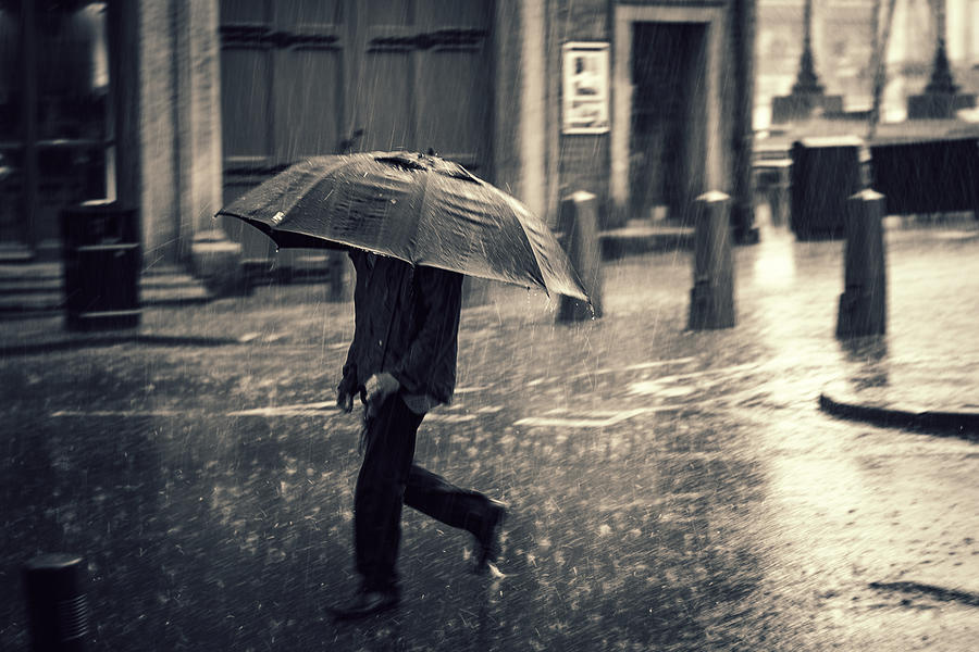 Heavy rain in Leeds Photograph by Chris McLoughlin