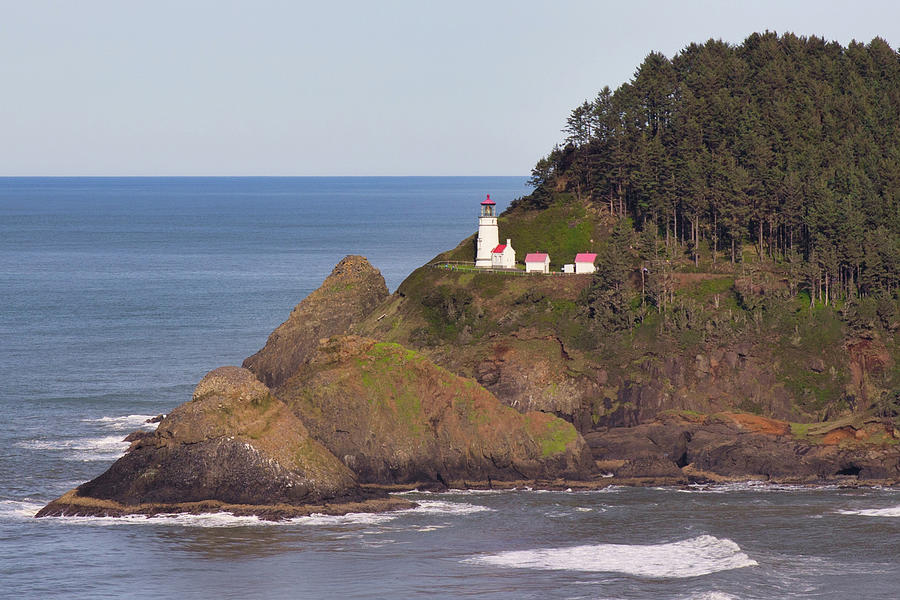 Heceta Head Lighthouse Photograph by James F Avery - Fine Art America