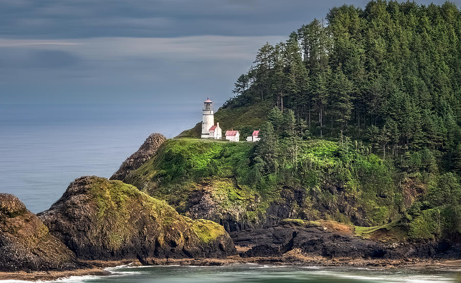 Heceta Head Lighthouse Photograph By Stan Townsend - Fine Art America