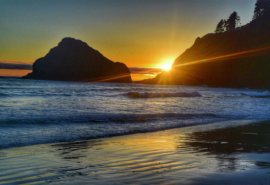 Heceta Head Oregon Sunset Photograph by Bonnie Bruno