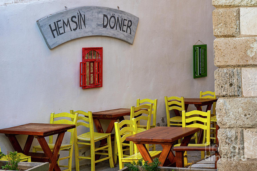 Hemsin Doner Outdoor Seating Photograph by Bob Phillips