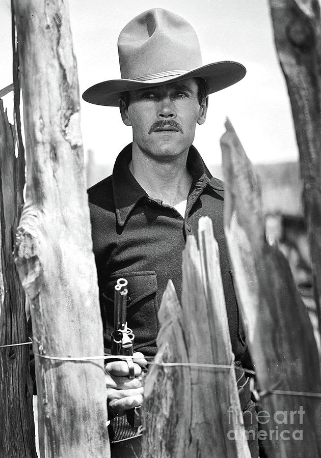 Henry Fonda Wyatt Earp My Darling Clementine 1946 At The Ok Corral Mixed Media By Thomas Pollart