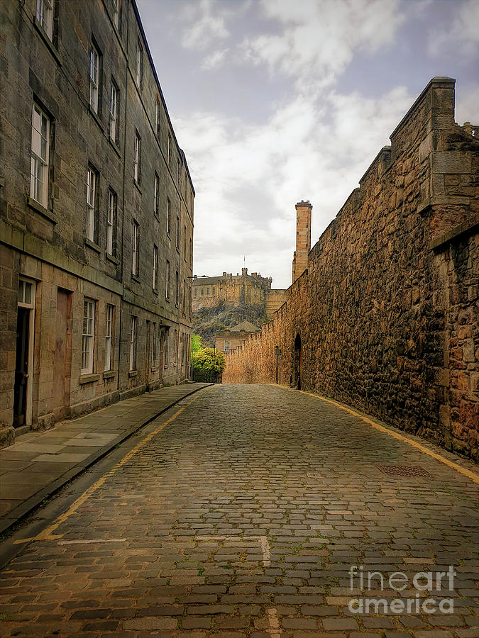 Heriot Place - Edinburgh Photograph by Yvonne Johnstone
