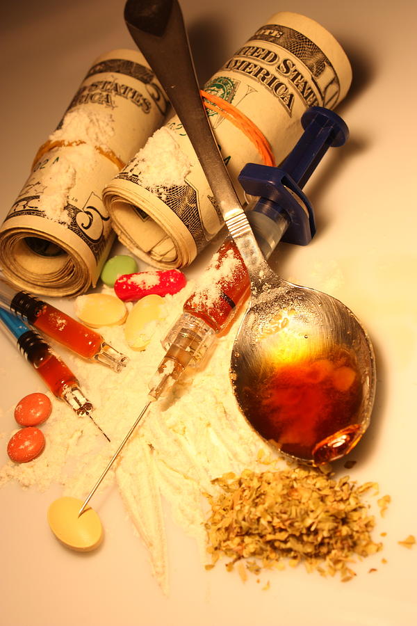 Heroin addiction Photograph by Aydinmutlu