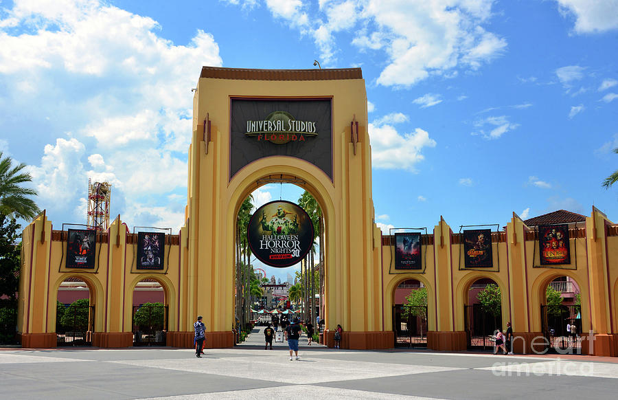 Hhn 30 Main Entrance Day Time Photograph By David Lee Thompson - Fine 