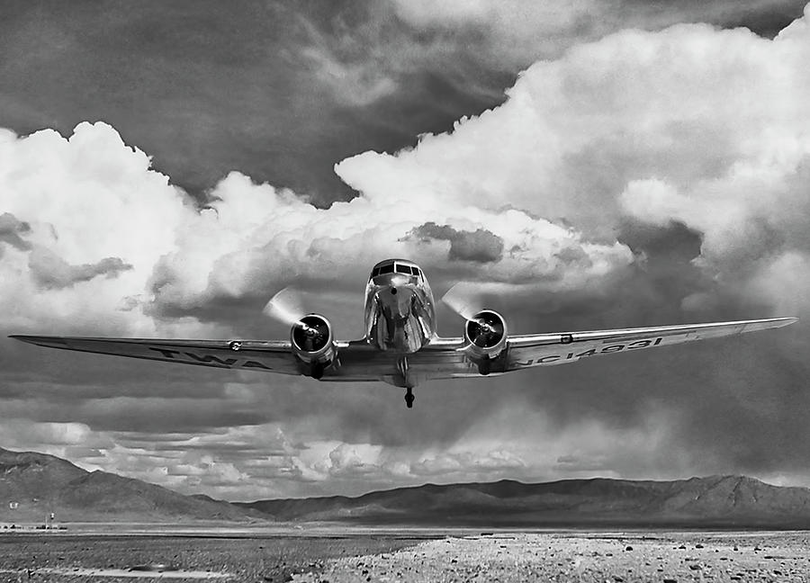 Douglas Digital Art - High Desert DC-3 by Peter Chilelli
