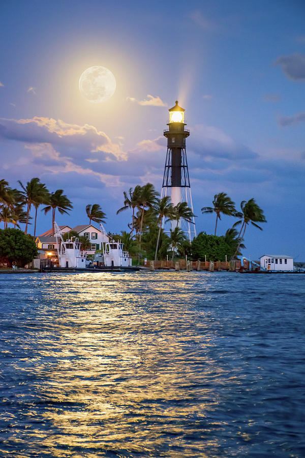 Hillsboro Lighthouse Full Moon Photograph by Kim Seng