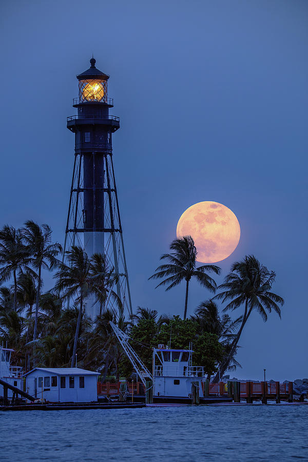Hillsboro Lighthouse Strawberry Moonrise Pompano Beach Inlet Photograph by Kim Seng