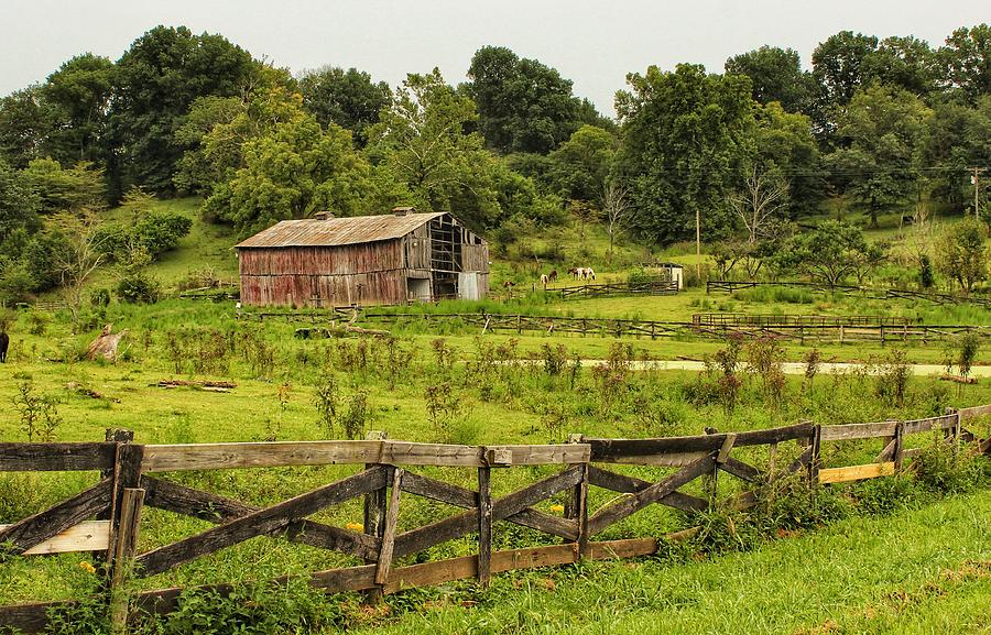 Hilltop farm Photograph by Tammy Sullivan - Fine Art America