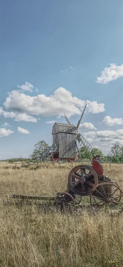 Himmelsberga windmill Photograph by Elaine Berger