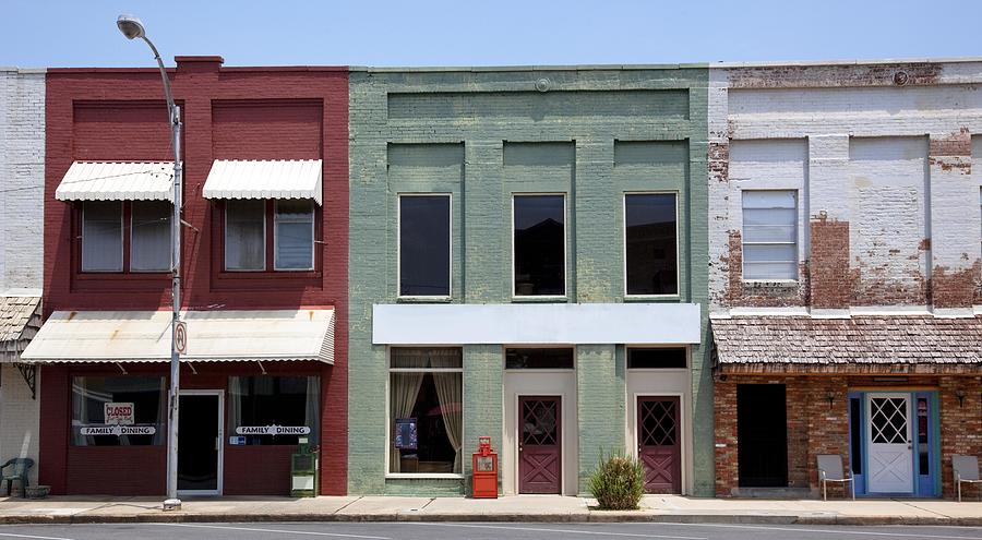 Architecture Painting - Historic downtown Tuscumbia Alabama by Les Classics