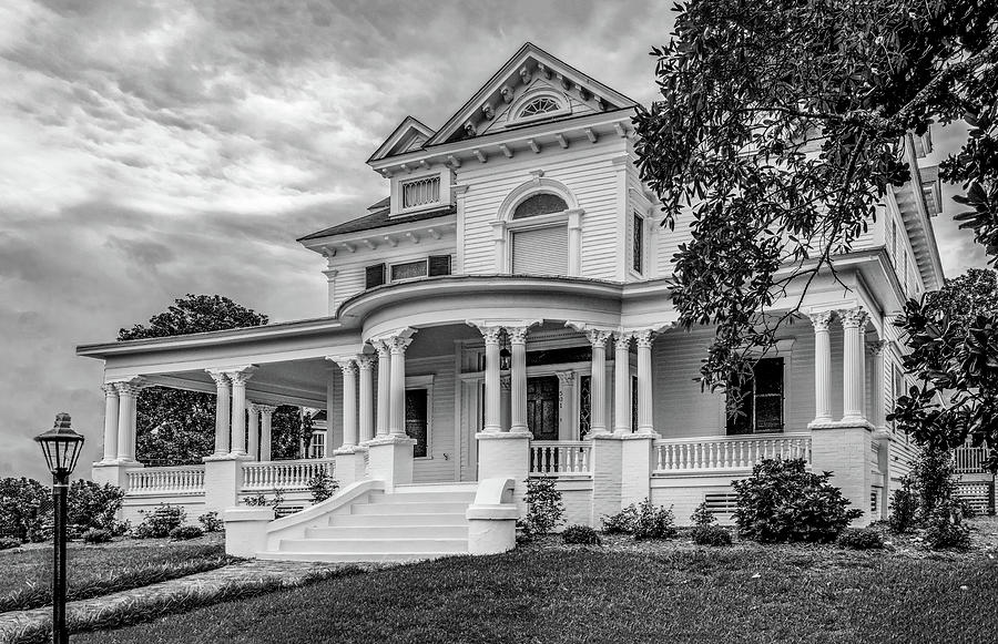 Historic Home of New Bern, Black and White Photograph by Marcy Wielfaert