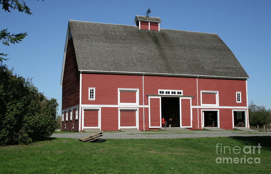 Historic Hovander Barn Photograph by Norma Appleton