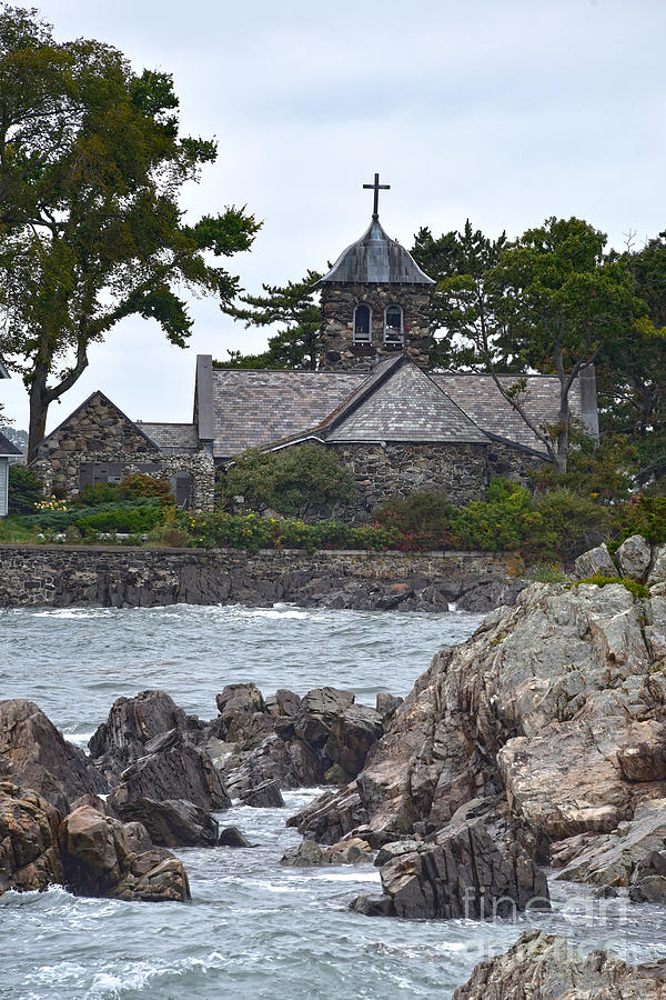 Historic Kennebunkport Church Photograph by Catherine Sherman