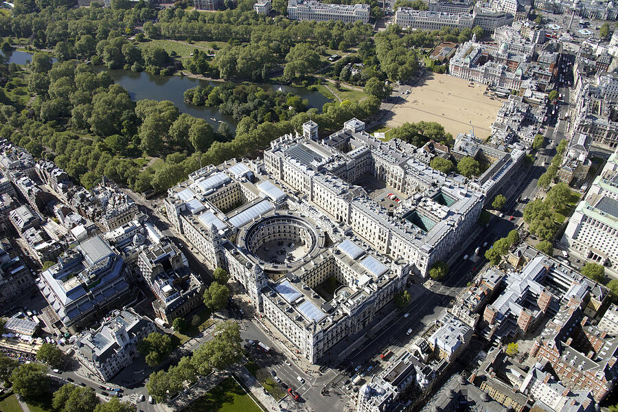 HM Treasury and Foreign Office, London Photograph by Andrew Holt HM Treasury and Foreign Office, London Photograph by Andrew Holt