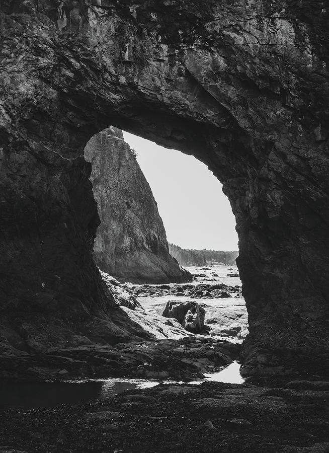 Olympic National Park Photograph - Hole In The Wall Beach Monochrome by Dan Sproul