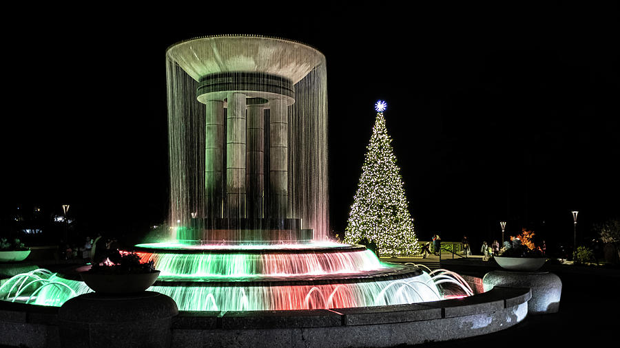 Holiday Fountain  Photograph by Rick Nelson
