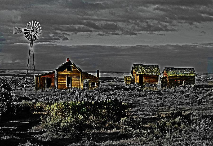 Homestead Along The Oregon Trail  Digital Art by Fred Loring