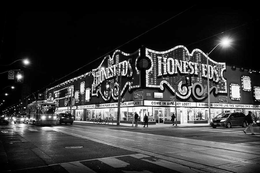 Honest Eds At Night Photograph