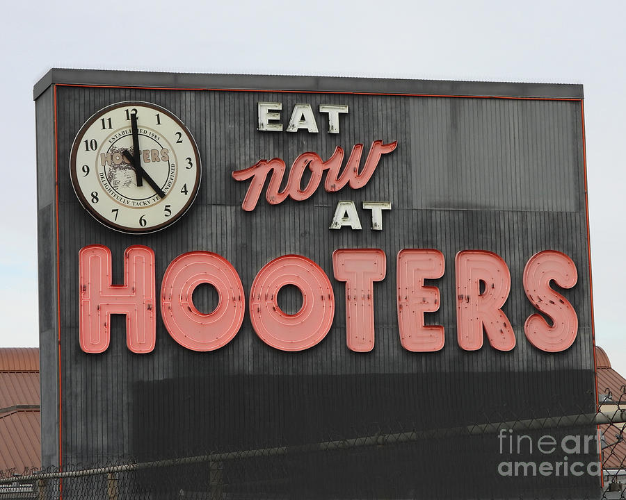 Hooters Restaurant Sign Photograph by Scott Cameron