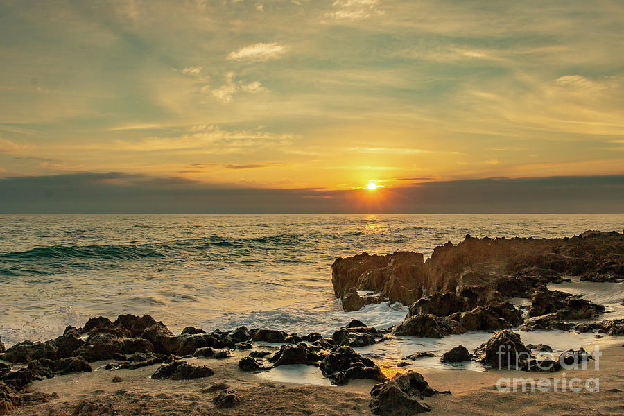 Horizon Sunburst Photograph by Tom Claud