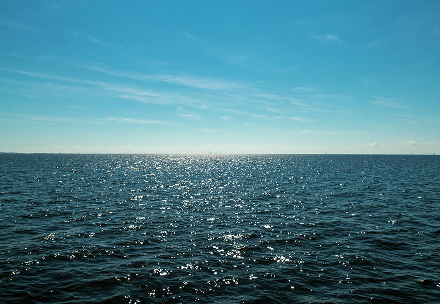 Horizon View at the Gulf Coast Photograph by Sandra Js