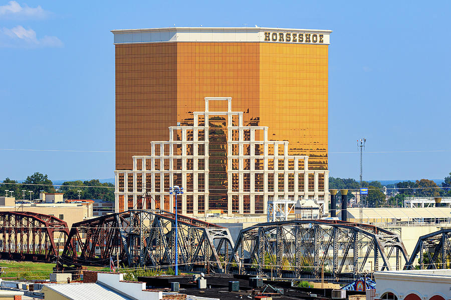 horseshoe casino building in bossier city la
