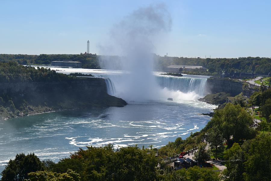 Horseshoe Falls at Niagara Falls Canada by RD Erickson Horseshoe Falls at Niagara Falls Canada by RD Erickson