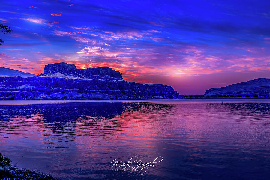 Horsethief Lake Sunrise II Photograph by Mark Joseph