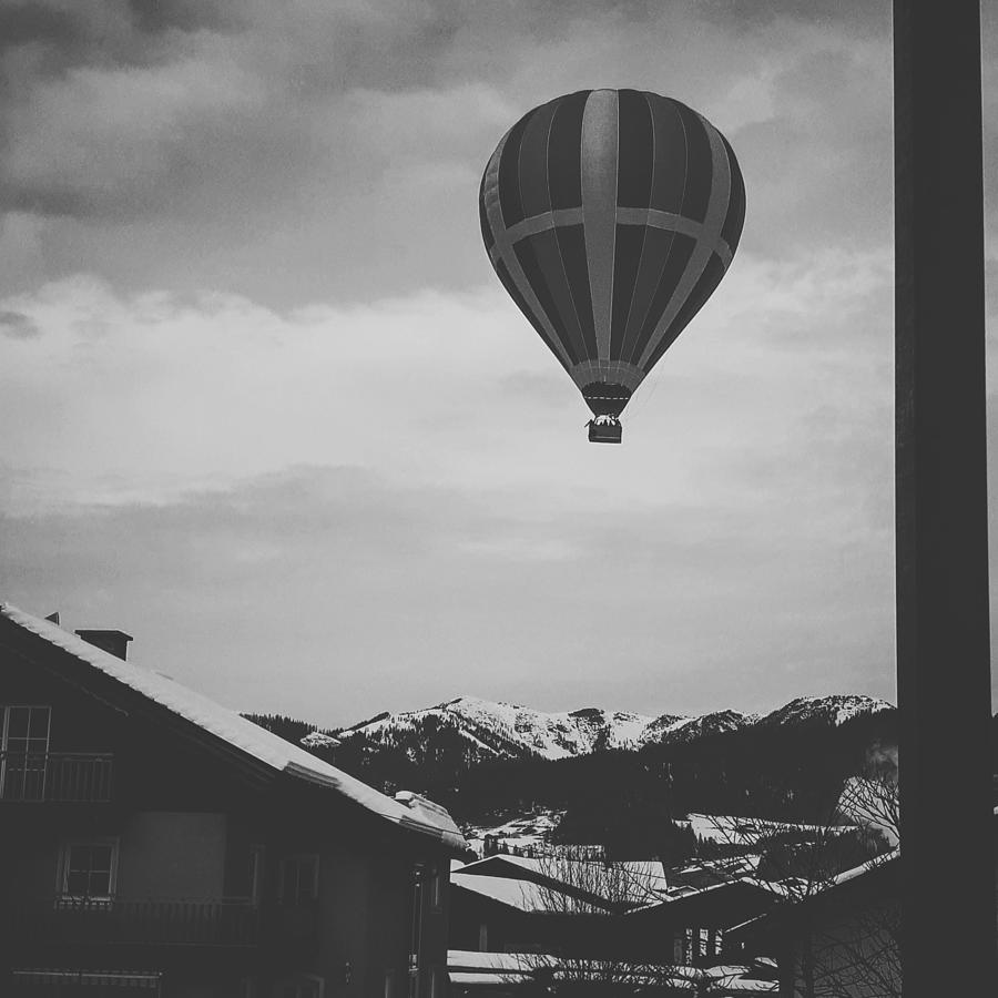 Hot air balloon Photograph by David Wieser