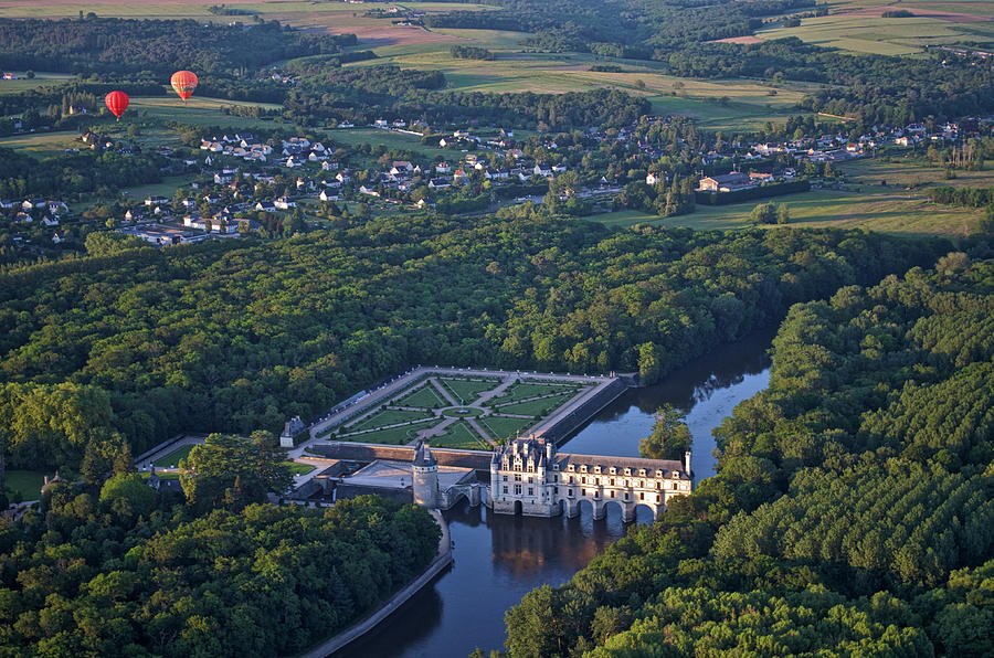 Hot Air Balloons over Chateau de Chenonceau Photograph by Matthew DeGrushe