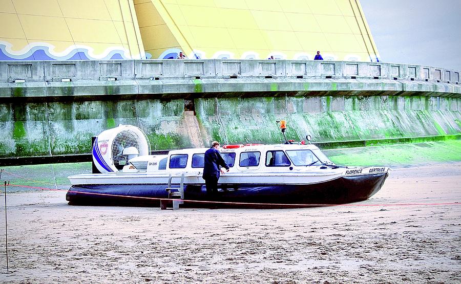 Hovercraft on Blackpool Seafront Photograph by Gordon James