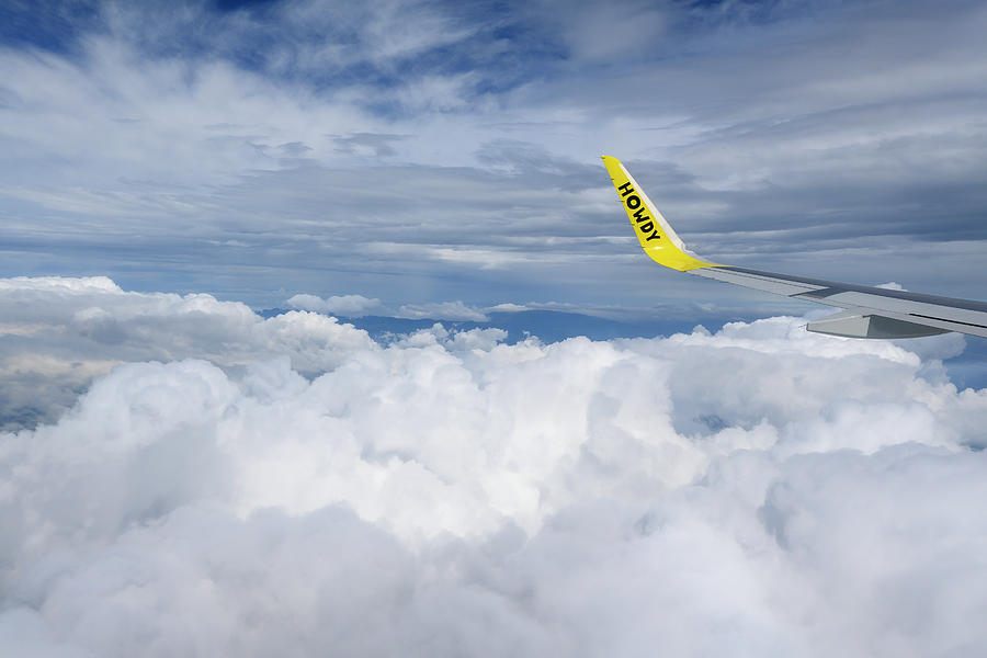 Howdy on Airplane Wings Photograph by Srinivasan Venkatarajan