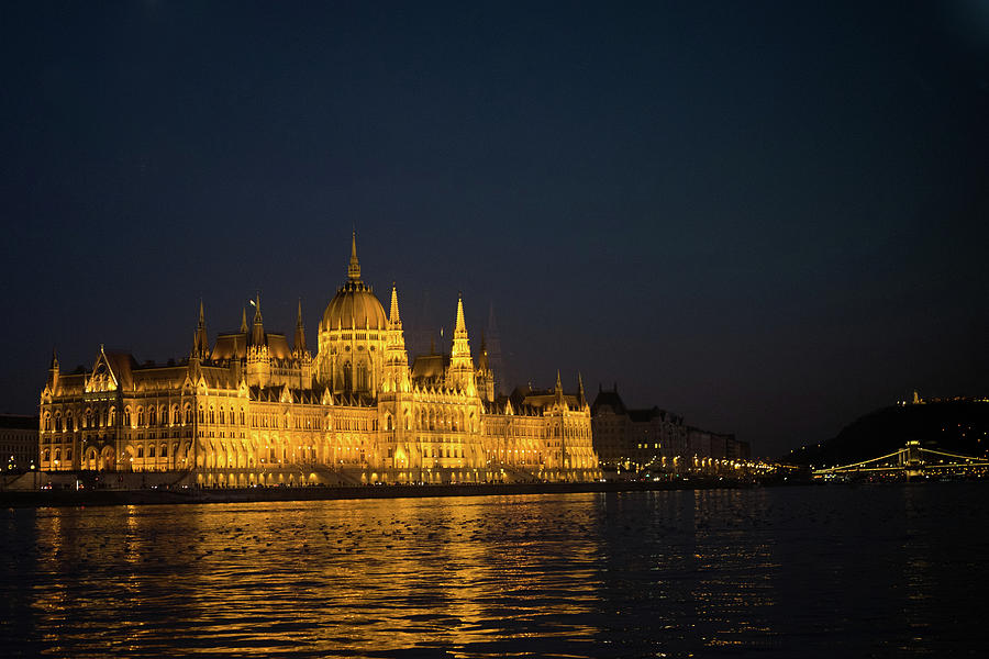 Budapest Photograph - Hungarian Parliament by Tanya Doan