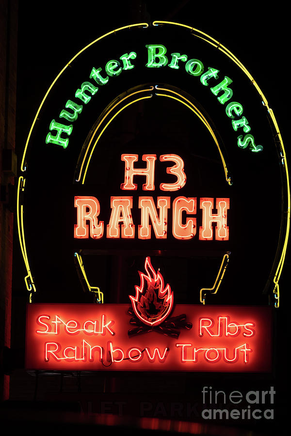 Hunter Brothers H3 Ranch Neon Sign Photograph by Bee Creek Photography - Tod and Cynthia