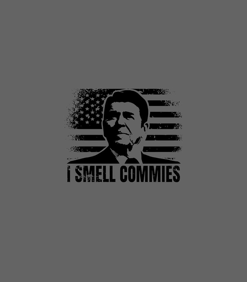 I Smell Commies Ronald Reagan Sunglasses USA Flag' Women's Plus Size T-Shirt