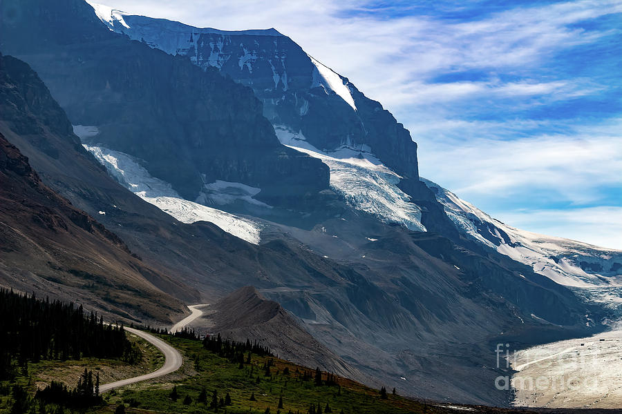 Icefield Parkway in the Canadian Rockies Photograph by Roslyn Wilkins