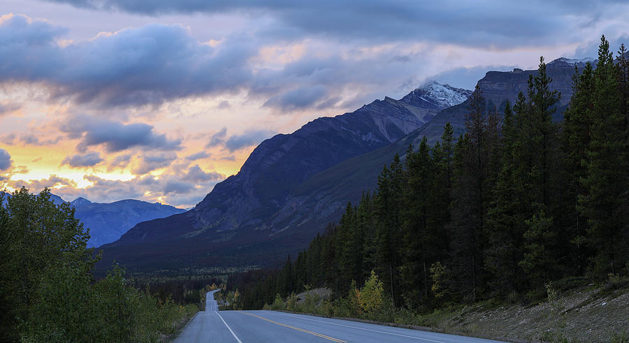 Icefields Parkway Sunset Photograph by Dan Sproul