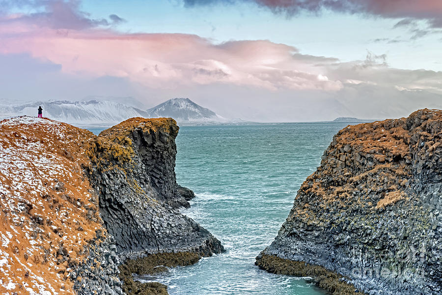 Iceland Coast Photograph by Tom Watkins PVminer pixs